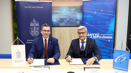 Együttműködési megállapodást kötött a HungaroControl és az Óbudai Egyetem